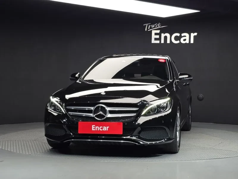 Mercedes-Benz C 220 D Avantgarde, снимка 3 - Автомобили и джипове - 55653960