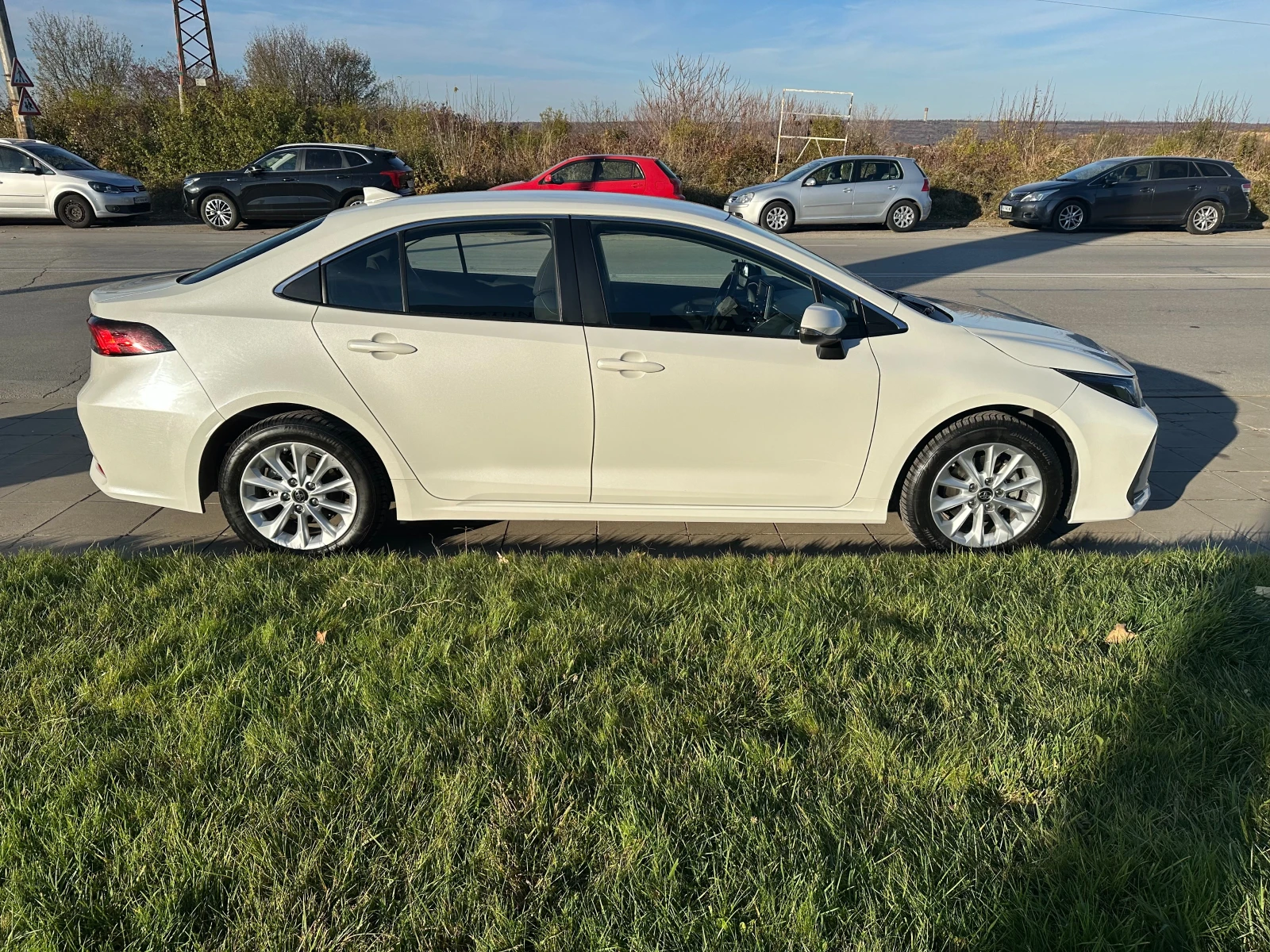 Toyota Corolla 1.6 6МТ Executive - изображение 7