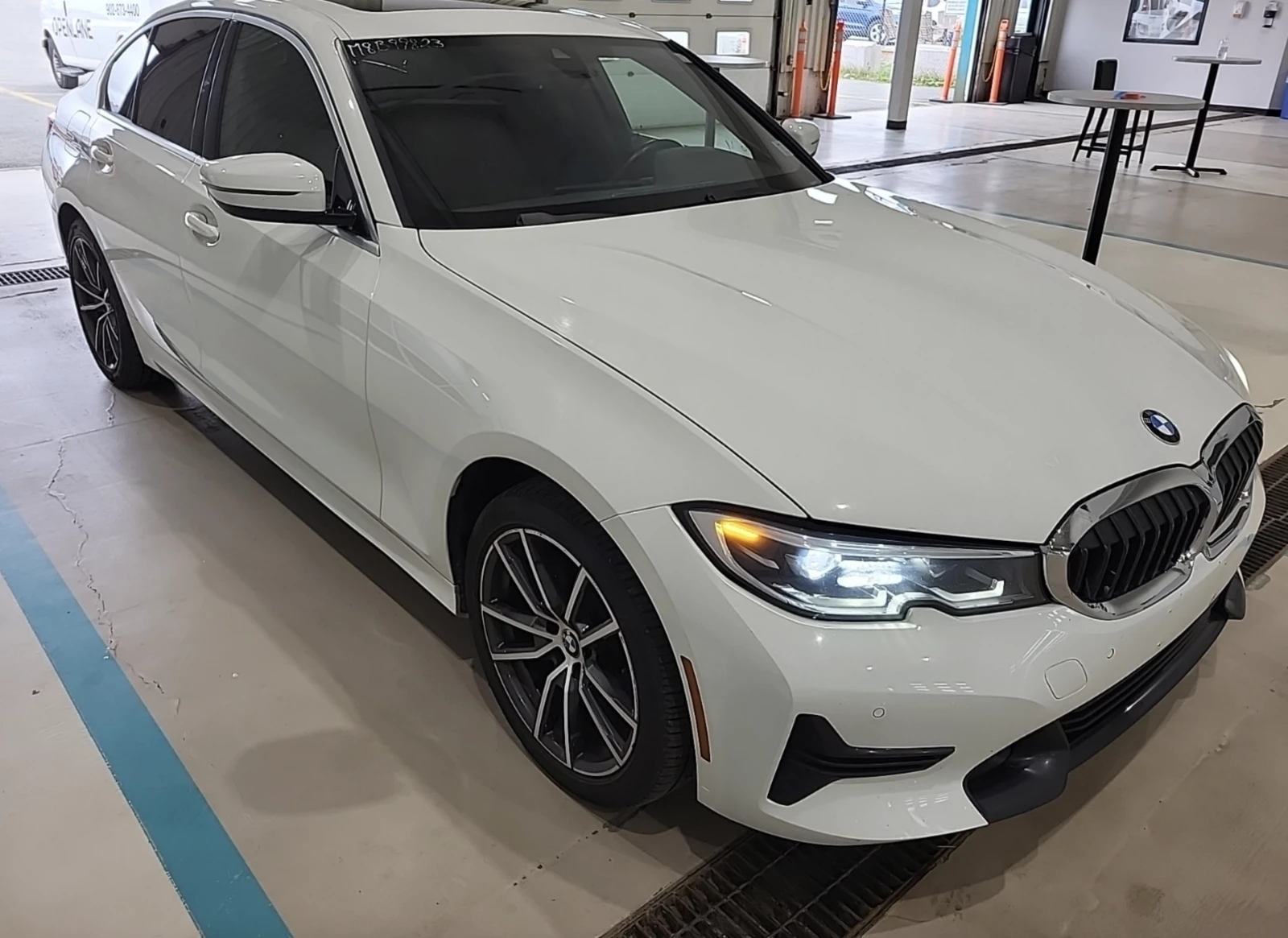 BMW 330 330I XDRIVE - изображение 2