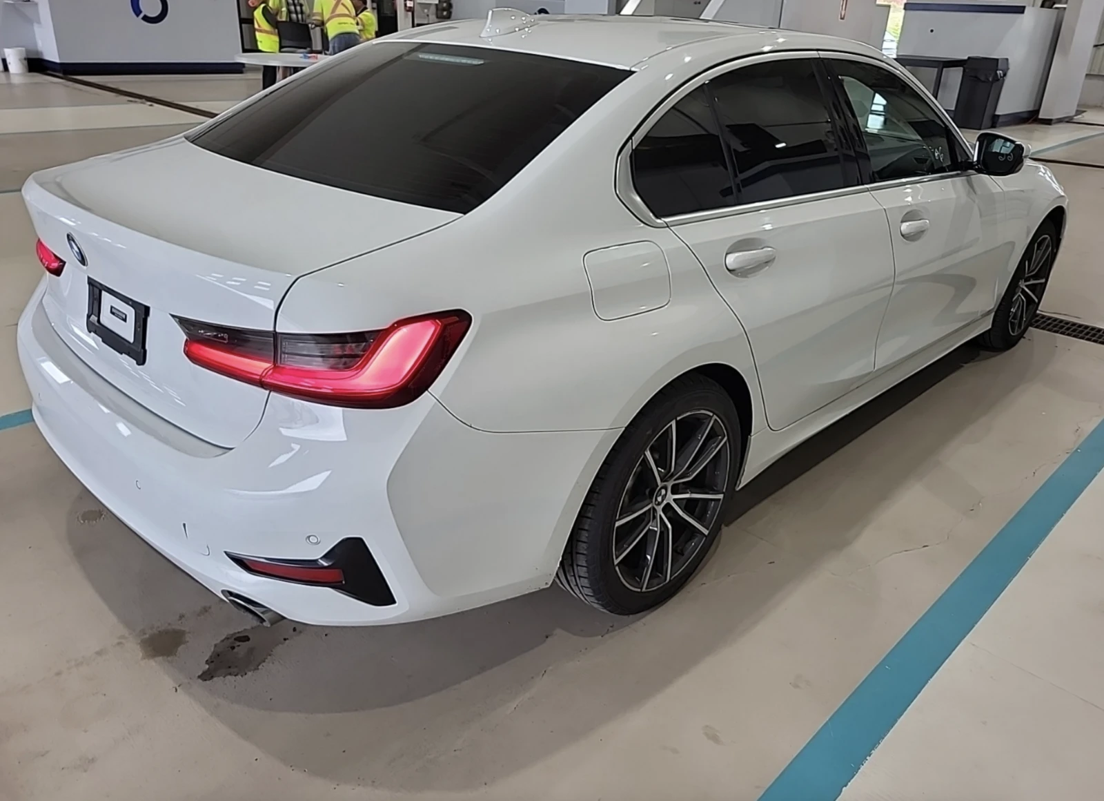 BMW 330 330I XDRIVE - изображение 3