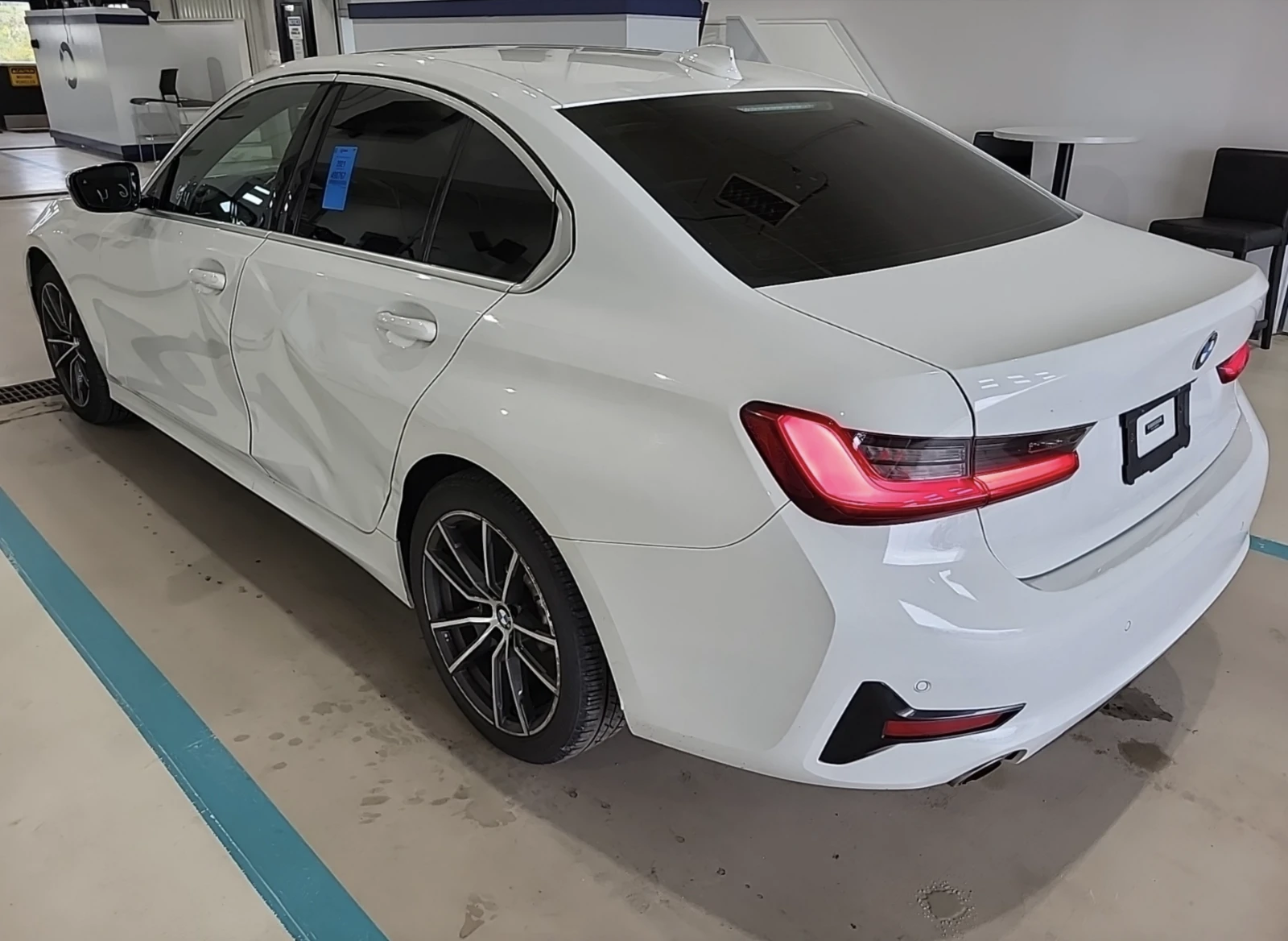 BMW 330 330I XDRIVE - изображение 4