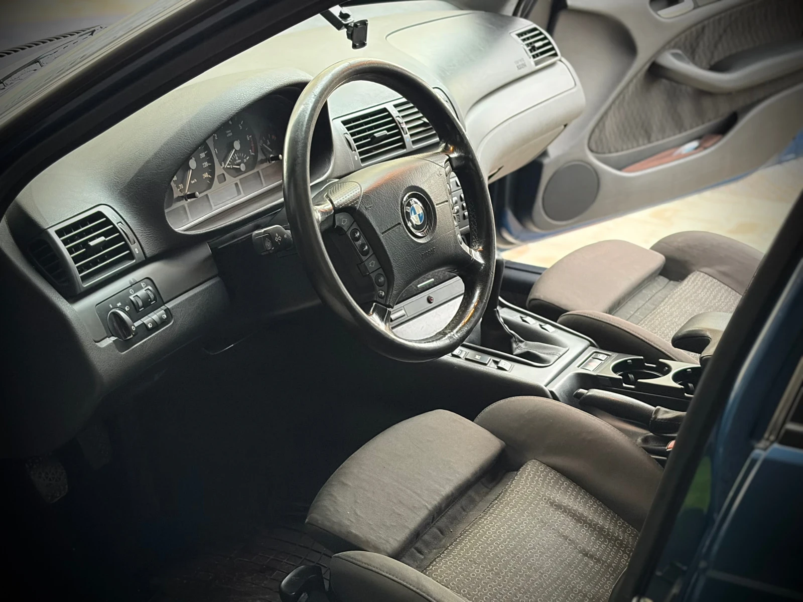 BMW 318 Е46 - изображение 9