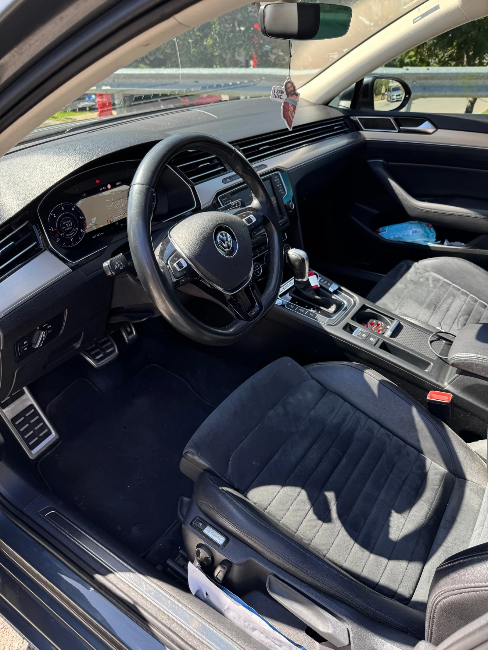 VW Passat 2.0BiTdi, снимка 7 - Автомобили и джипове - 53801668