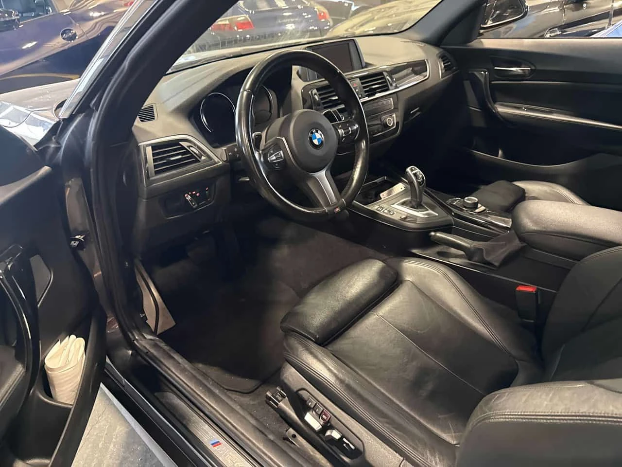 BMW 240 * xDrive * ПОДГРЕВИ * КАМЕРА * ПАМЕТ, снимка 5 - Автомобили и джипове - 54058251