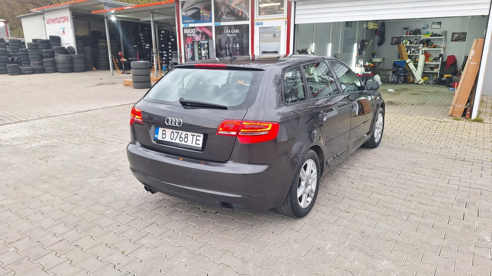 Audi A3 1.9 Sportback, снимка 8 - Автомобили и джипове - 54135975