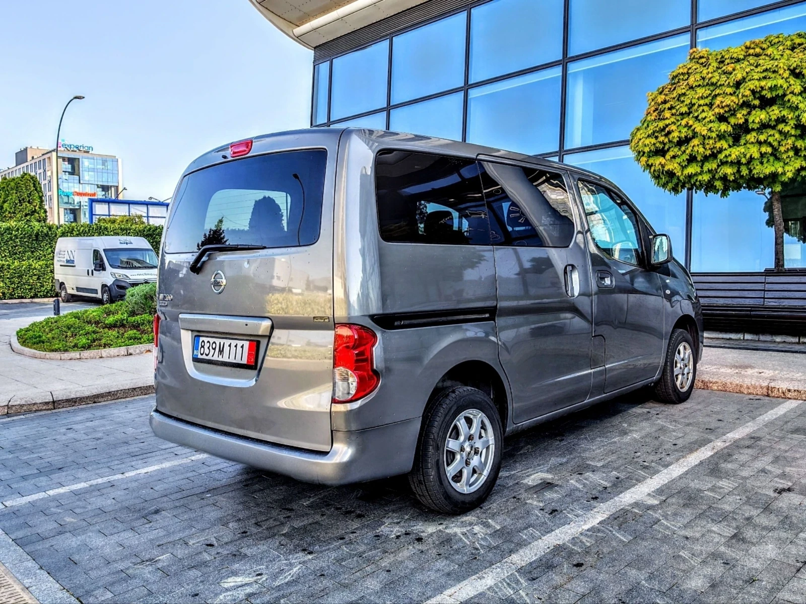 Nissan e-NV200 * EVALIA * 1.6 110кс БЕНЗИН * KEYLESS * КАМЕРА * , снимка 4 - Автомобили и джипове - 54410734