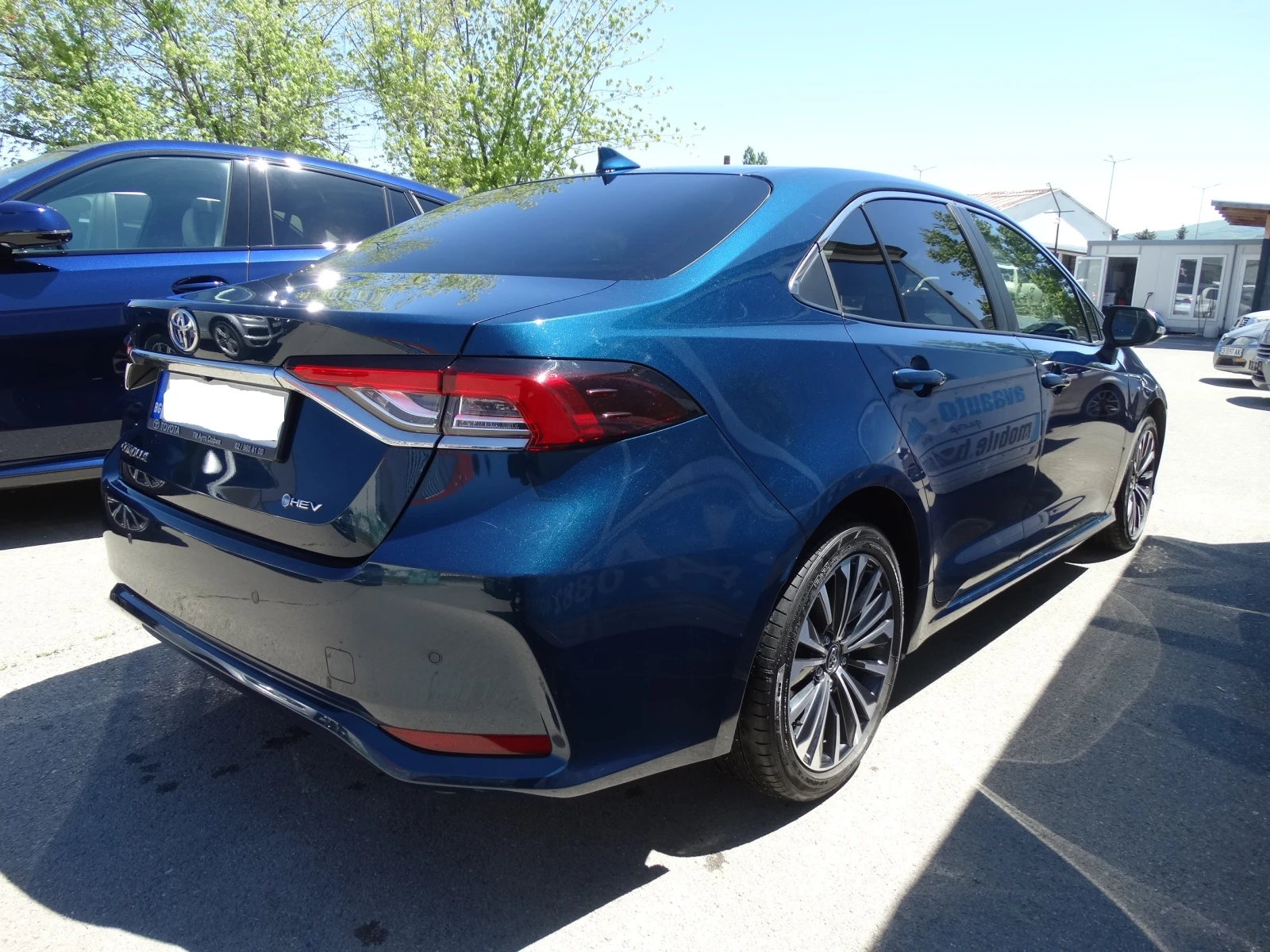 Toyota Corolla 1.8i elec , снимка 3 - Автомобили и джипове - 54562228