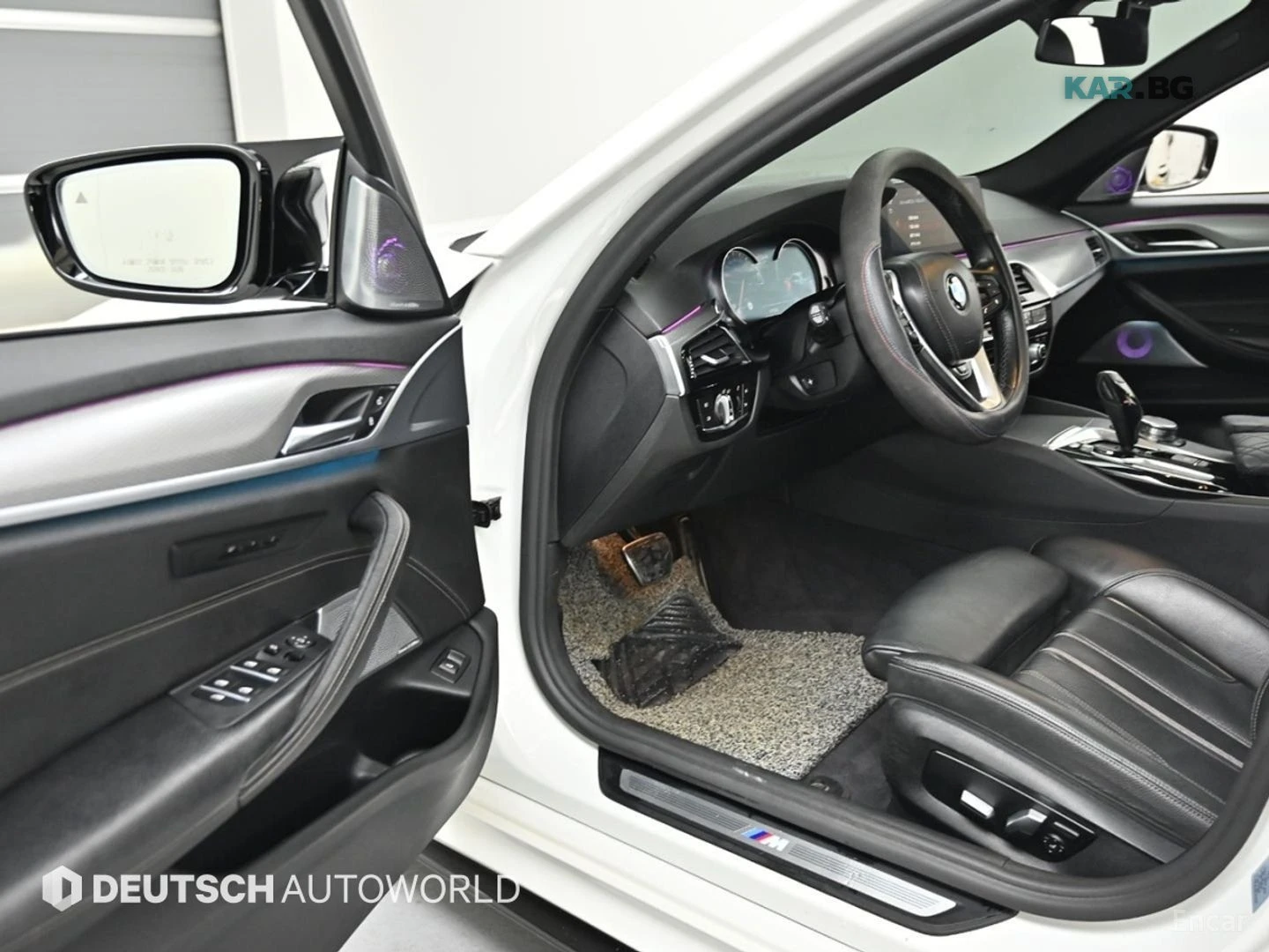 BMW 520 М-SPORT/LANE ASSIST/KEYLESS/KAMEPA, снимка 11 - Автомобили и джипове - 54731683