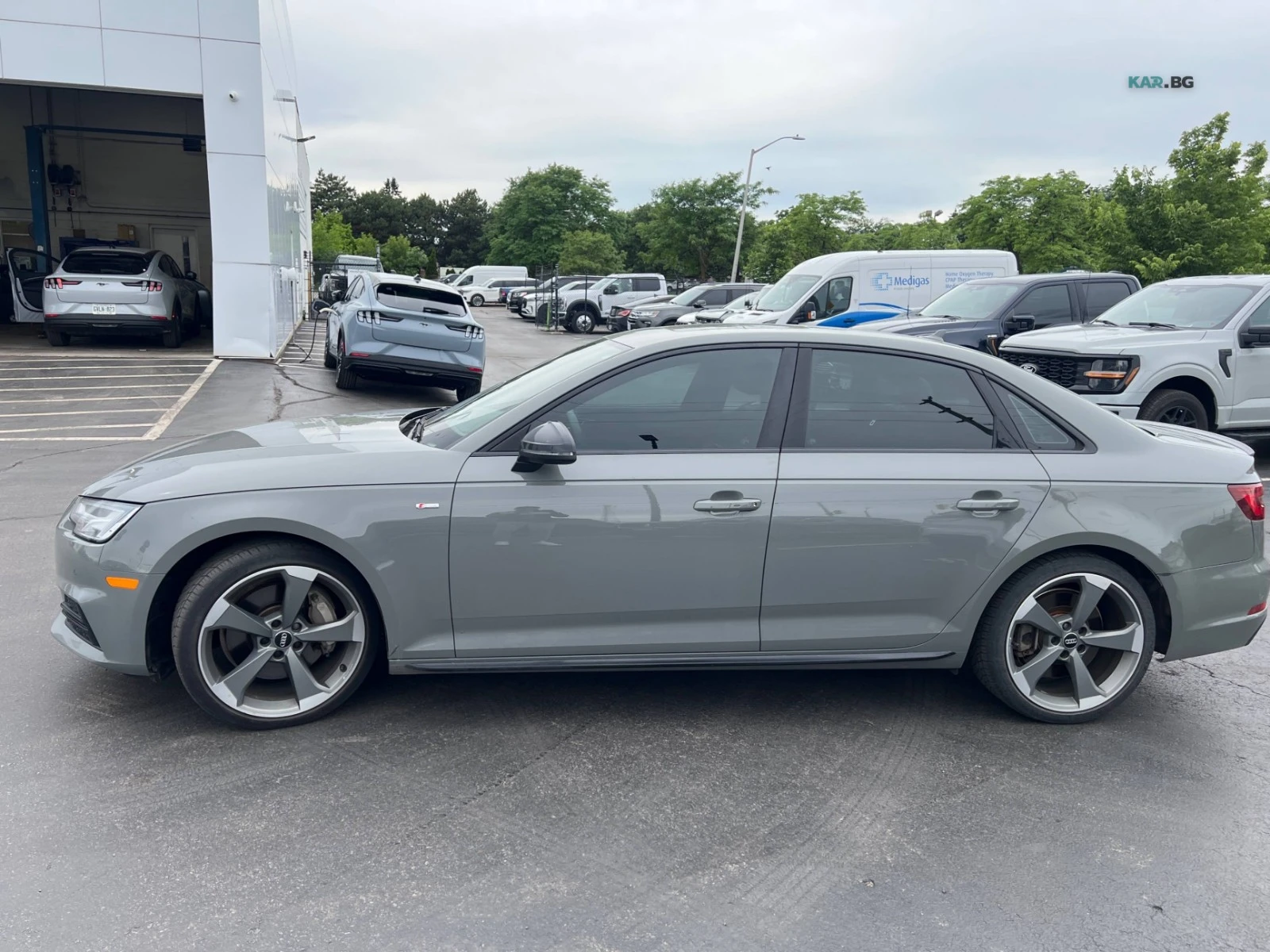 Audi A4 S Line * Technik * АвтоКредит * (ЦЕНА ДО БГ), снимка 3 - Автомобили и джипове - 55047162