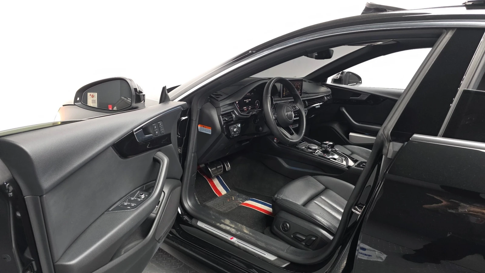 Audi A5 2.0 45TFSI Quattro , снимка 9 - Автомобили и джипове - 55525599