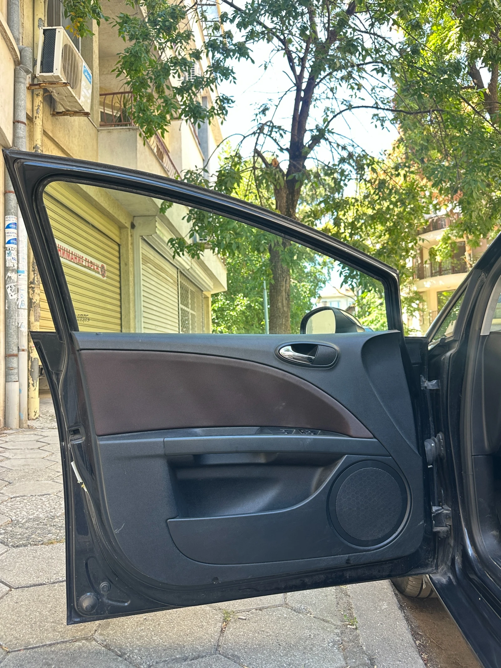 Seat Leon 2.0 FSI, снимка 8 - Автомобили и джипове - 55681128