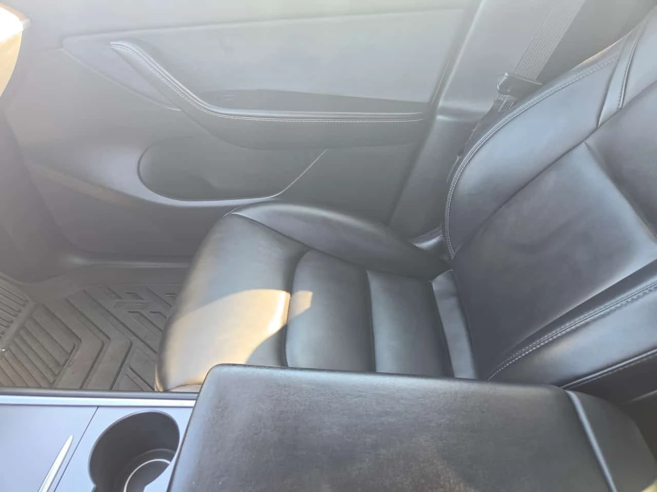 Tesla Model Y * Long Range * CARFAX * , снимка 8 - Автомобили и джипове - 56214484