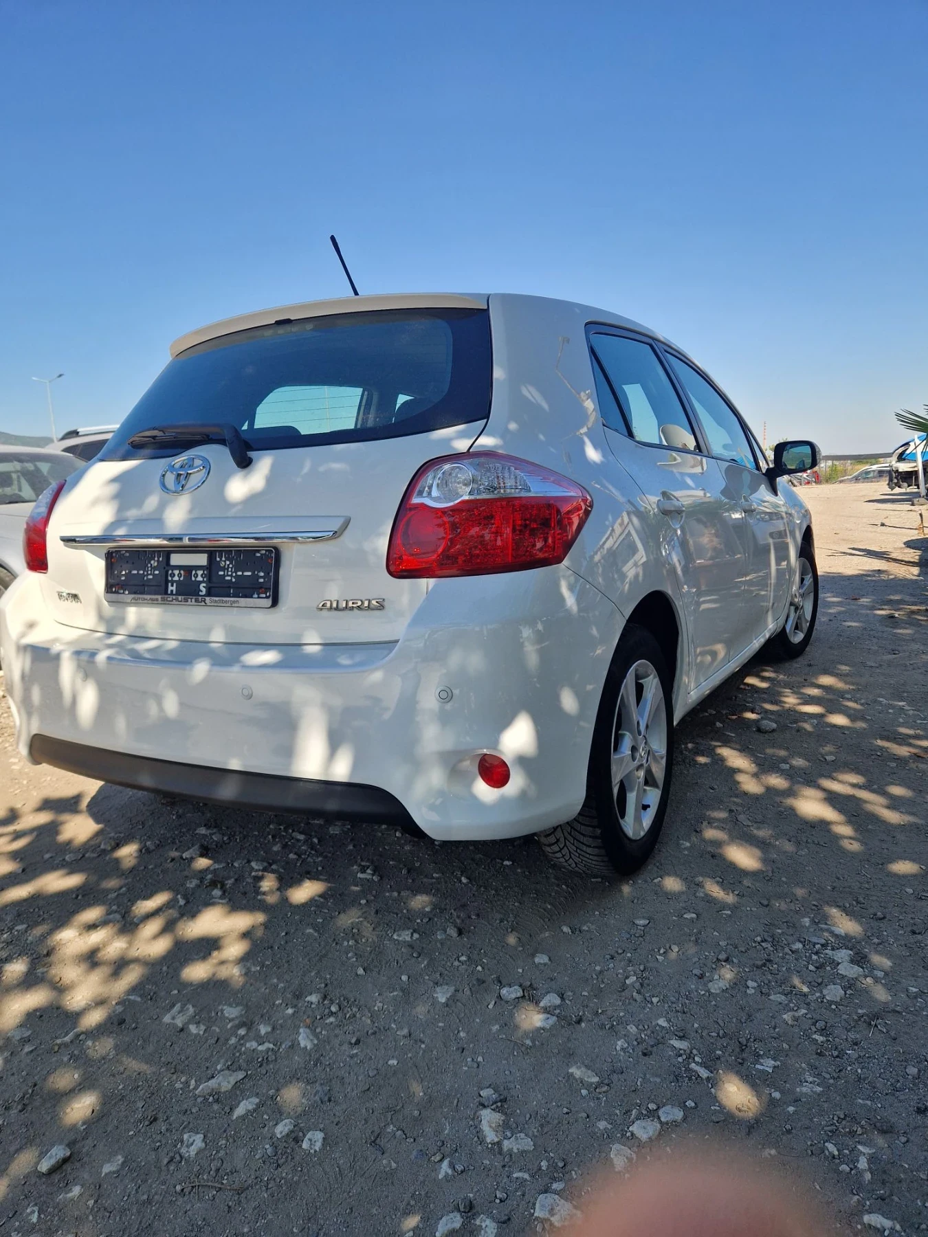 Toyota Auris 1.6, снимка 5 - Автомобили и джипове - 56297294