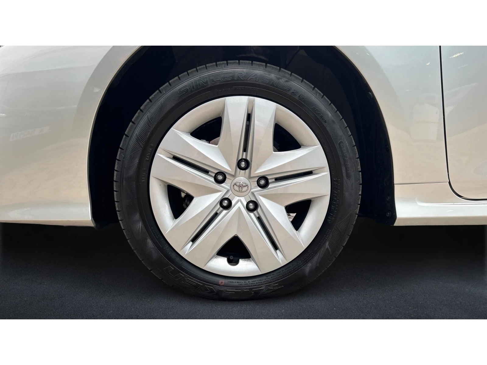 Toyota Corolla ������� ������ �� 210   | Mobile.bg � ����������� 16
