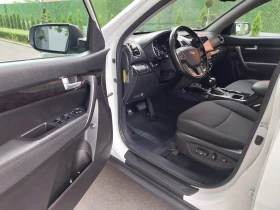 Kia Sorento * 4x4 *  /3.3i/NAVI+ FUL/ LED/V6-AWD/-TOP, снимка 15
