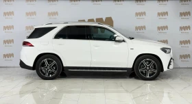 Обява за продажба на Mercedes-Benz GLE 350 de* 4Matic* AMG* Burmester* 360* Memory ~56 999 EUR - изображение 2