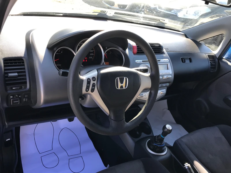 Honda Jazz 1.4i-face lift, снимка 13 - Автомобили и джипове - 47012465