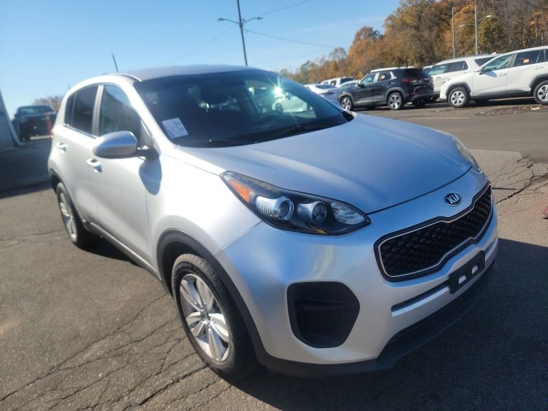 Kia Sportage, снимка 3 - Автомобили и джипове - 47706595