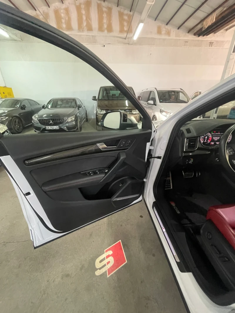 Audi SQ5 Панорама/Matrix/Carbon/подгрев/фулл!!!, снимка 13 - Автомобили и джипове - 51516755