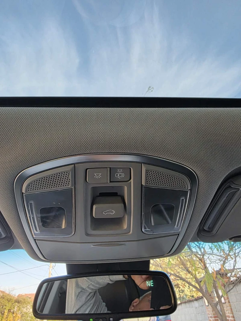 Hyundai Tucson 2.0 CRDi Executive 4 WD, снимка 12 - Автомобили и джипове - 52460058