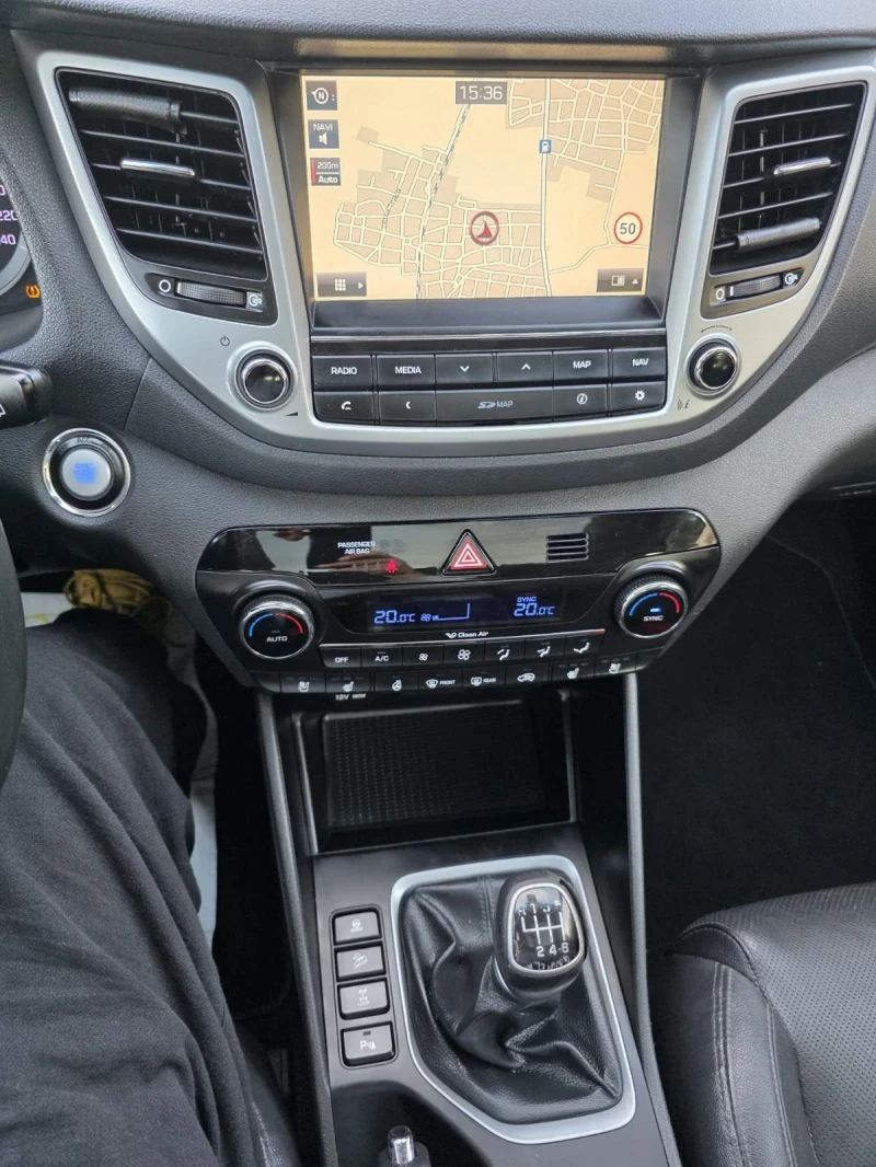 Hyundai Tucson 2.0 CRDi Executive 4 WD, снимка 10 - Автомобили и джипове - 52460058