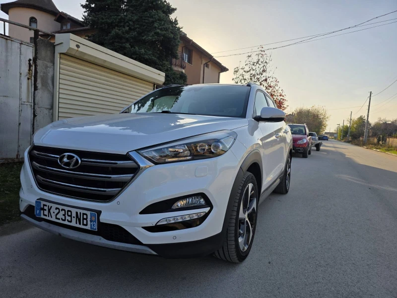 Hyundai Tucson 2.0 CRDi Executive 4 WD, снимка 6 - Автомобили и джипове - 52460058