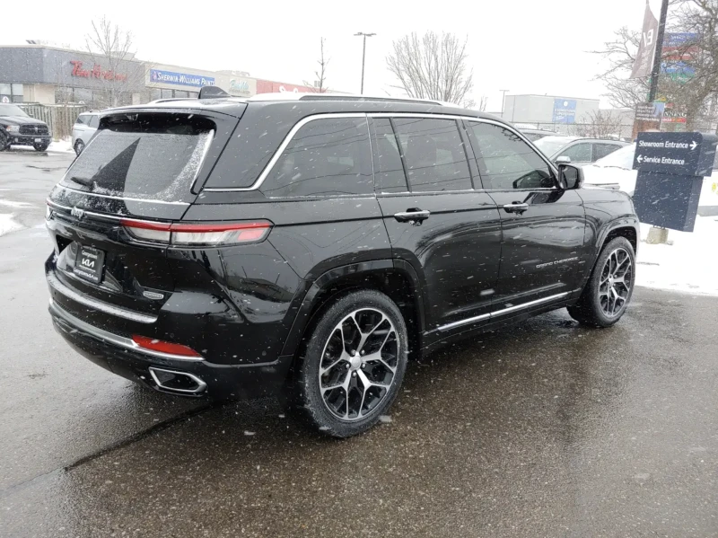 Jeep Grand cherokee 2023 Jeep Grand Cherokee Summit Reserve 5.7L, снимка 6 - Автомобили и джипове - 53031432