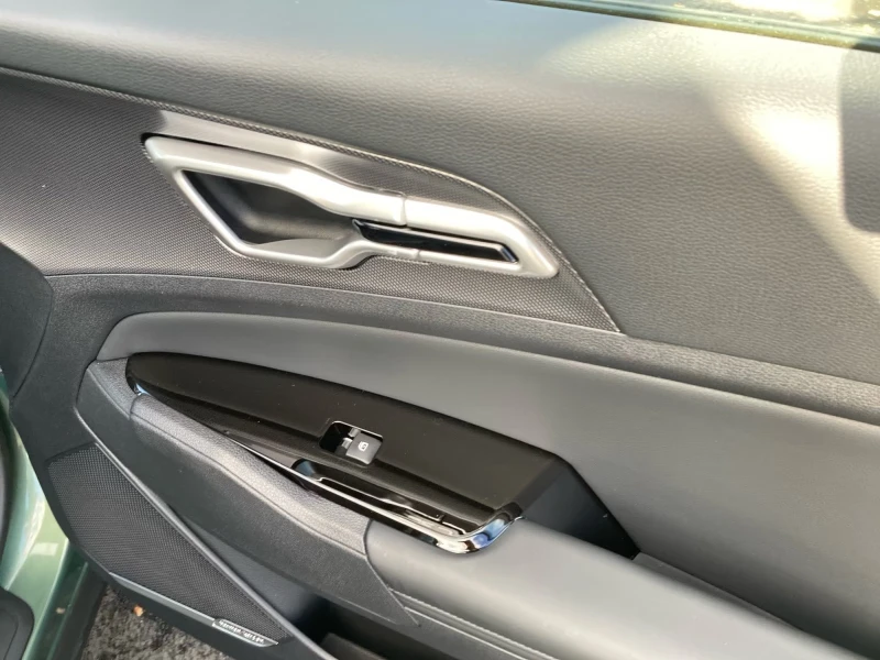 Kia Sportage 1.6PHEV/252HP/4WD/CAM/NAVI/LED/DIGI/KLESS/715g, снимка 13 - Автомобили и джипове - 53201984