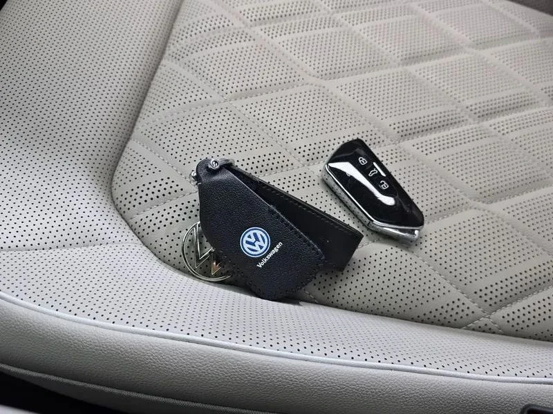 VW Atlas, снимка 15 - Автомобили и джипове - 56690499