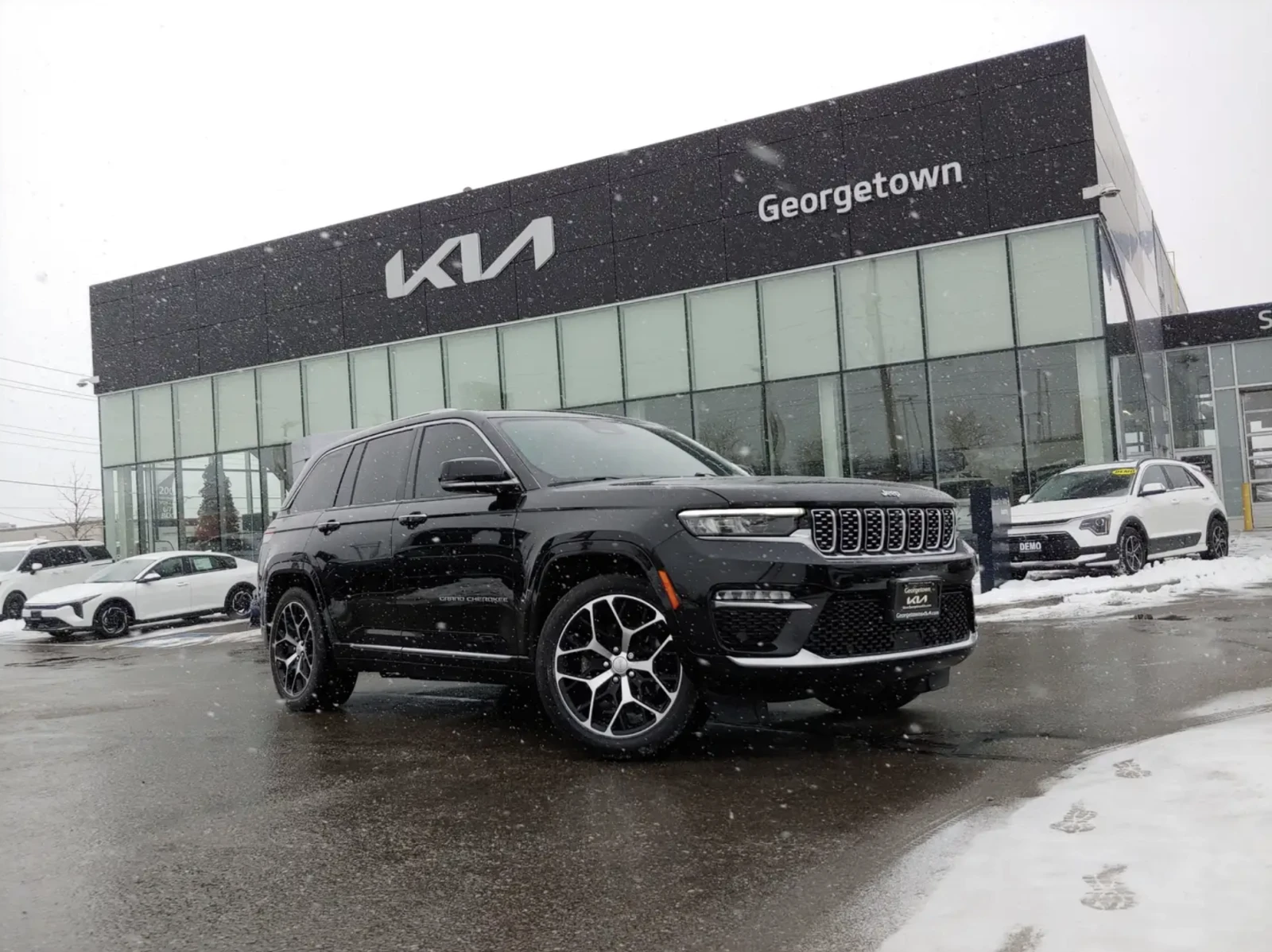 Jeep Grand cherokee 2023 Jeep Grand Cherokee Summit Reserve 5.7L, снимка 1