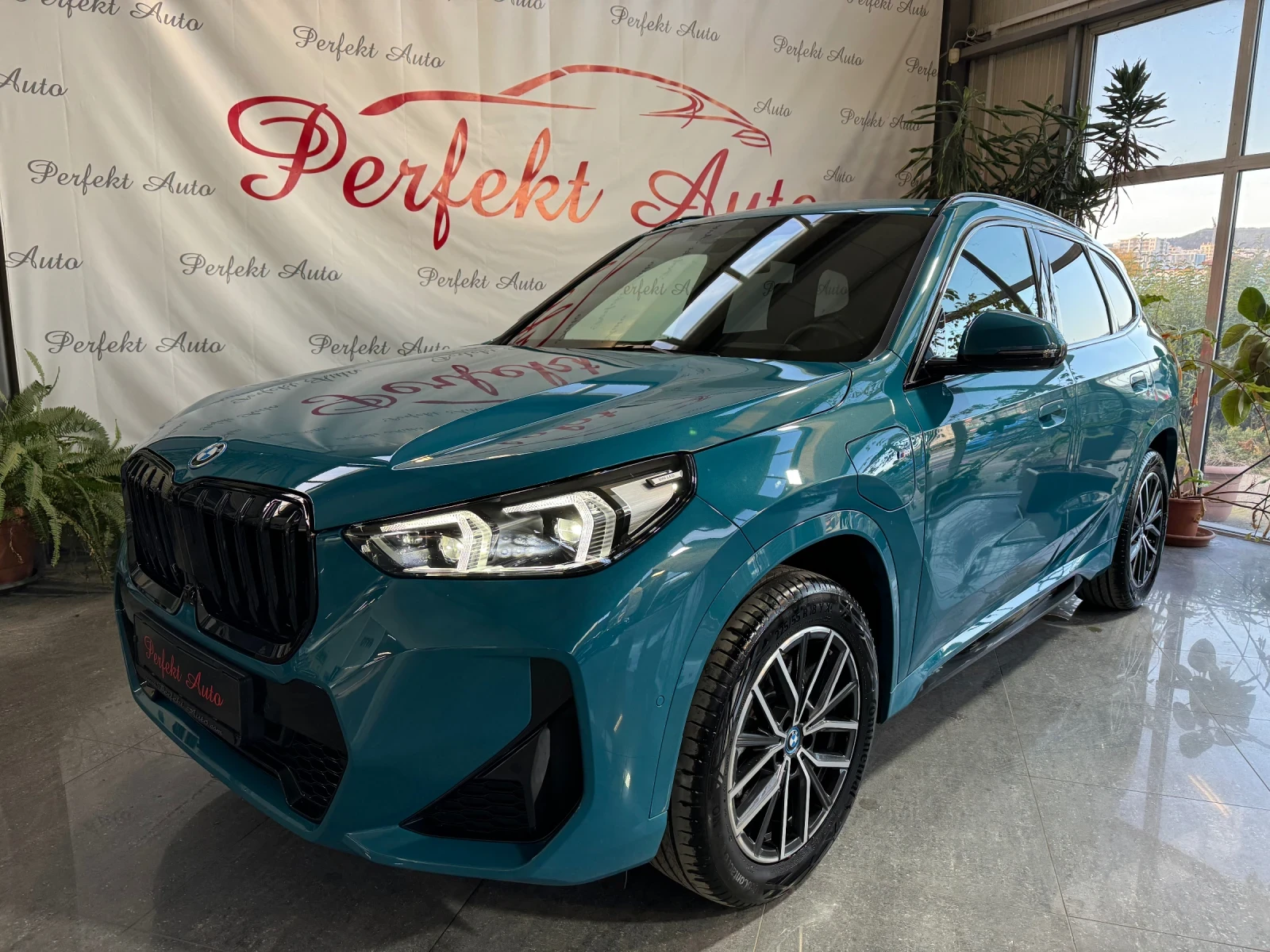 BMW X1 xDrive 30e PLUG-IN HYBRID М РАСКЕТ * HEAD UP *  - [1] 