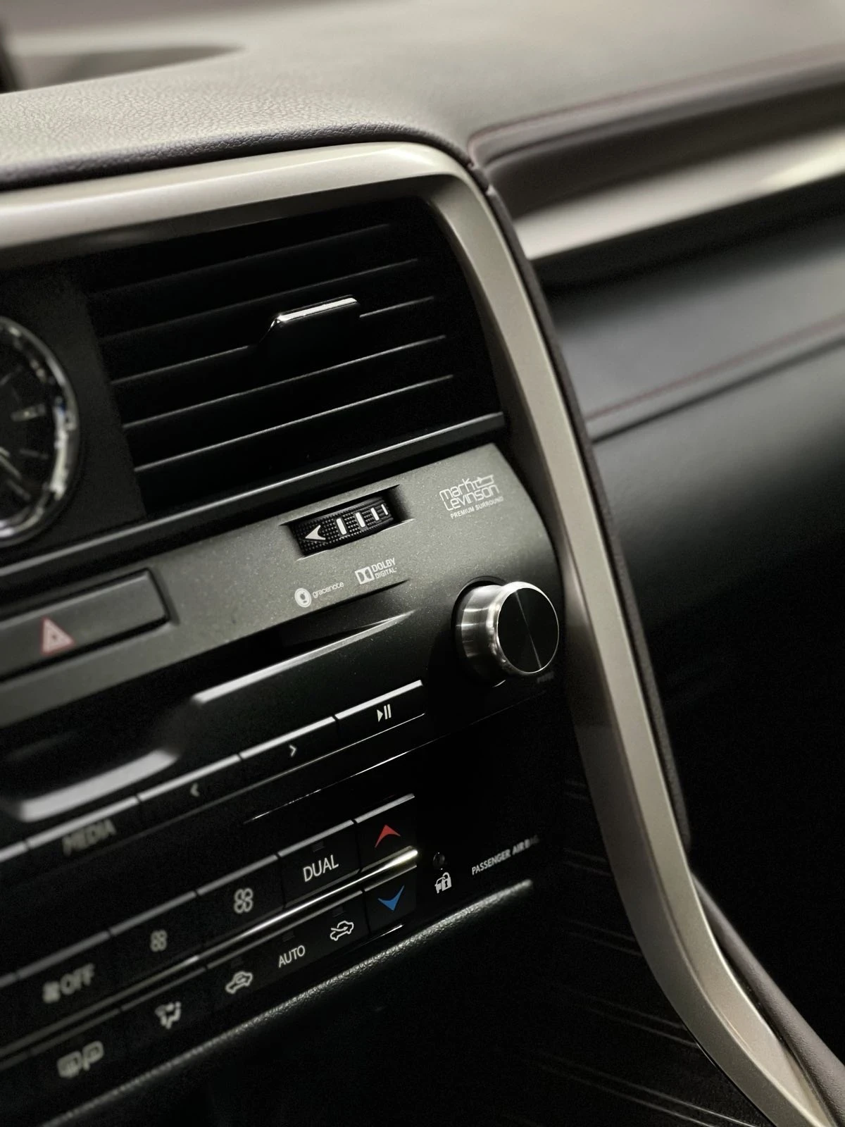 Lexus RX 450h Luxury Гаранция Каско - изображение 4