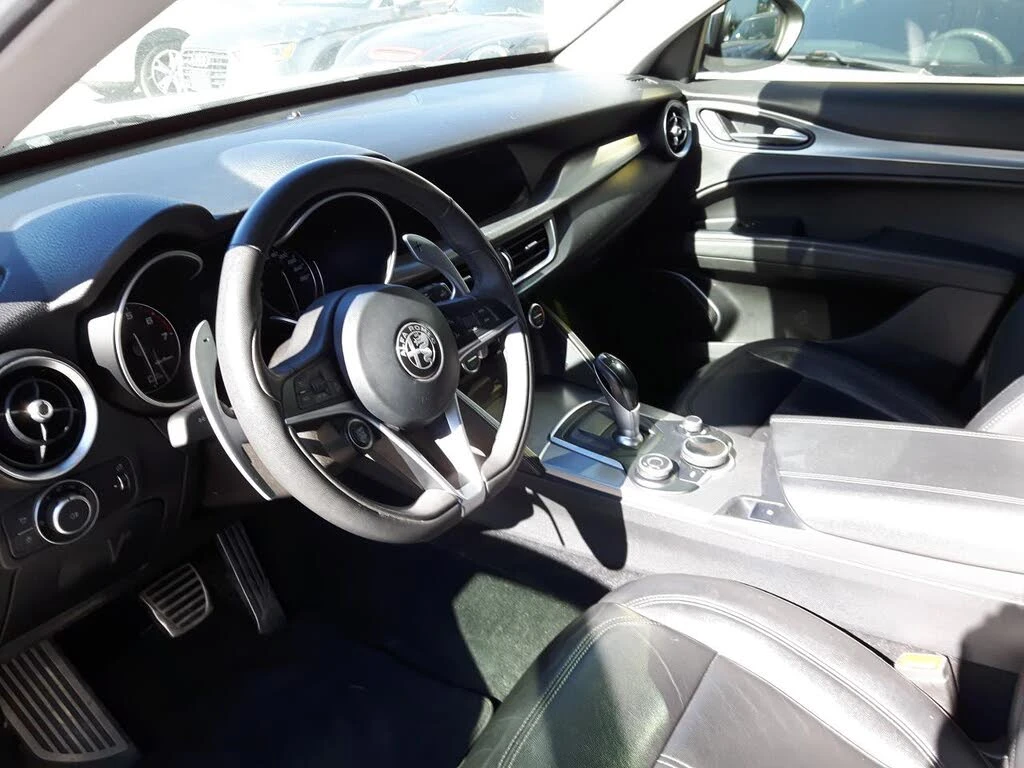 Alfa Romeo Stelvio TI SPORT* DISTRONIC* LANE ASSIST* ПОДГРЕВ - изображение 9