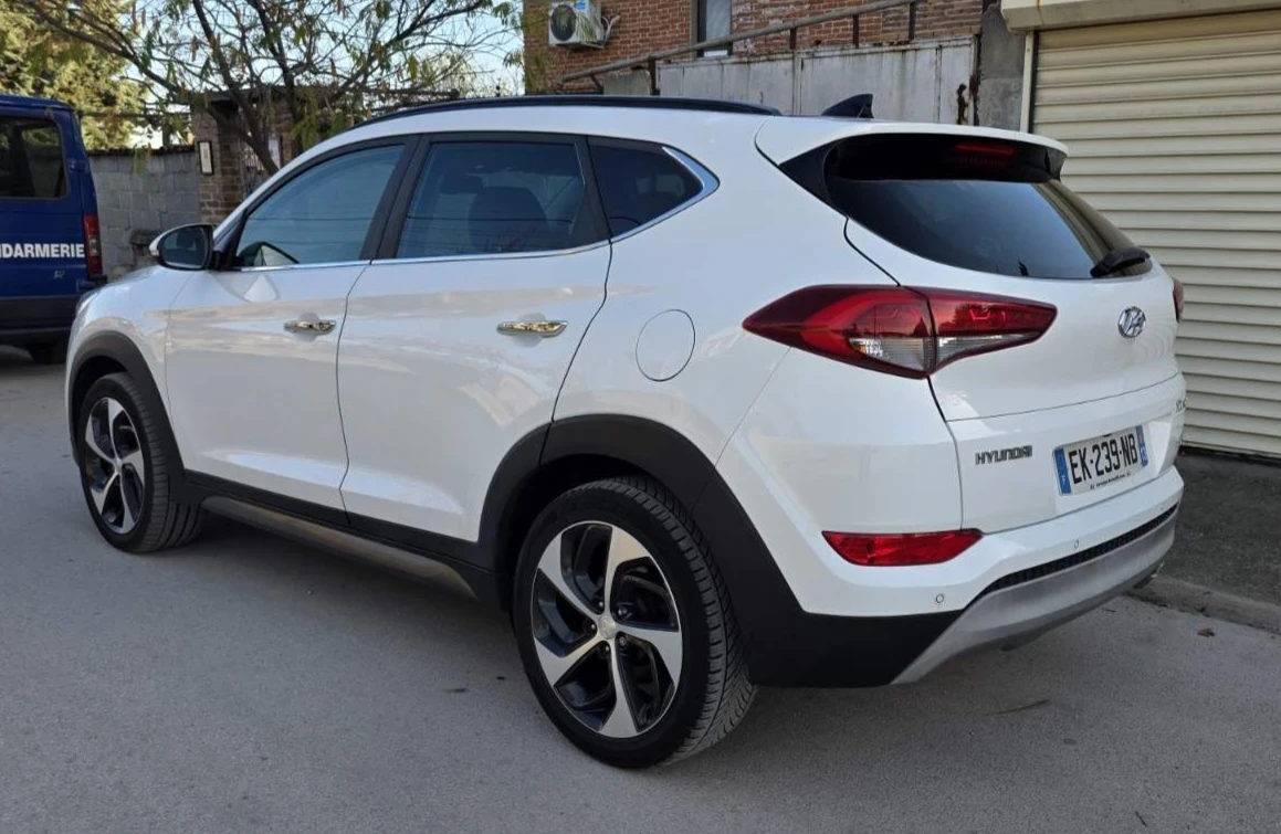 Hyundai Tucson 2.0 CRDi Executive 4 WD | Mobile.bg   14