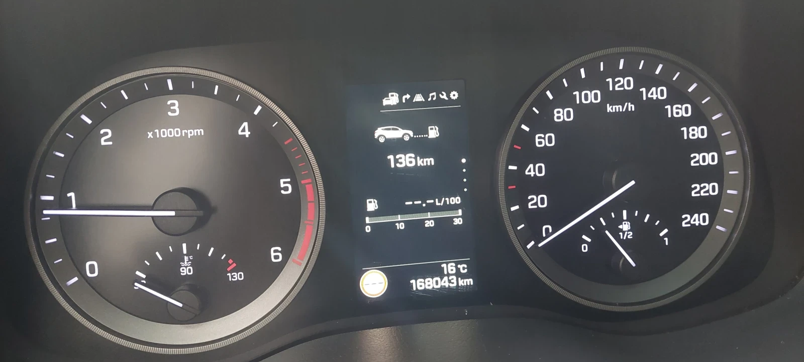 Hyundai Tucson 2.0 CRDi Executive 4 WD - изображение 7