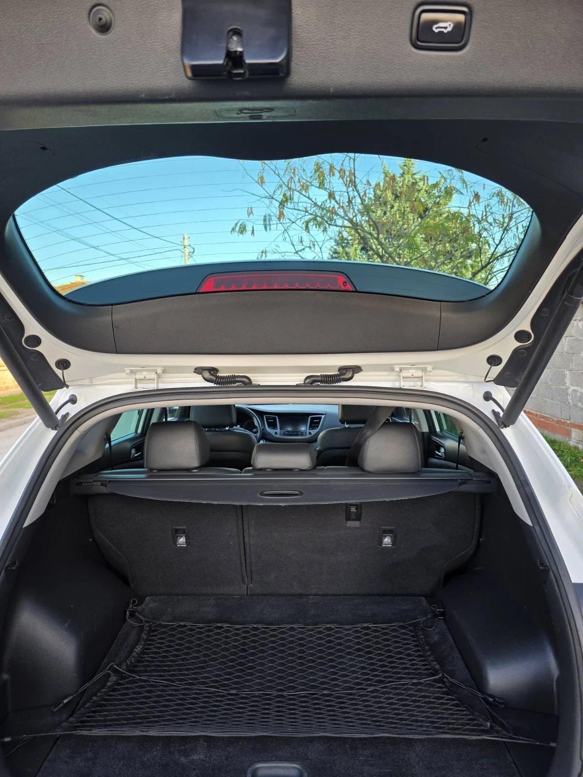 Hyundai Tucson 2.0 CRDi Executive 4 WD - изображение 9