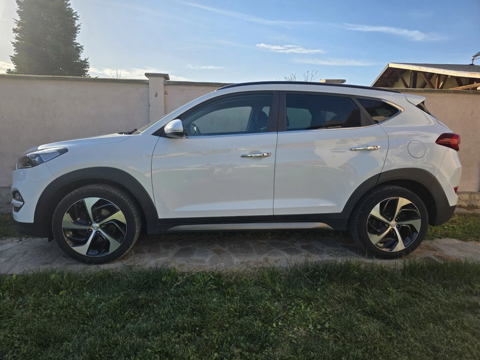 Hyundai Tucson 2.0 CRDi Executive 4 WD - изображение 4