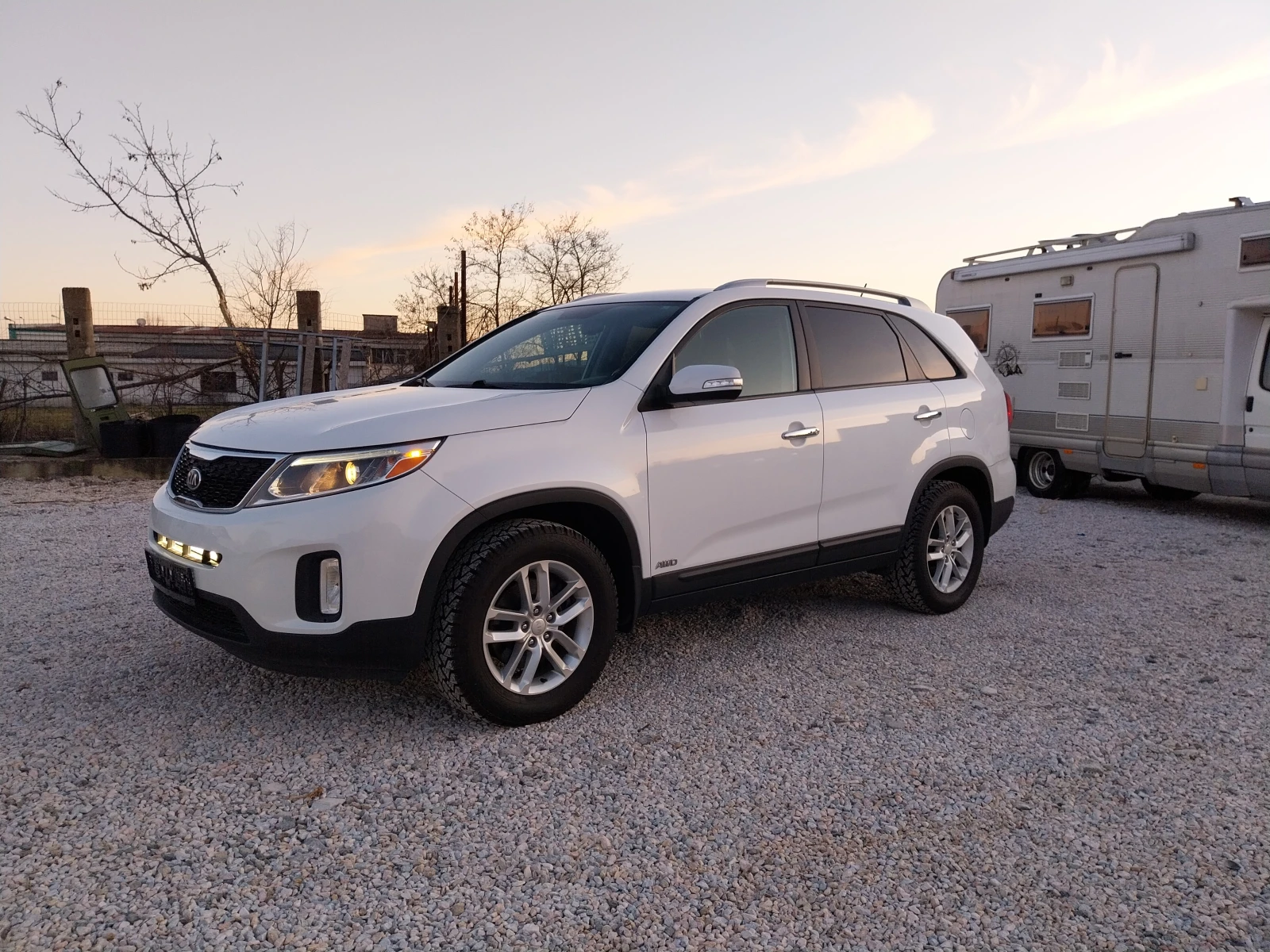 Kia Sorento * 4x4 *  /3.3i/NAVI+ FUL/ LED/V6-AWD/-TOP - изображение 8