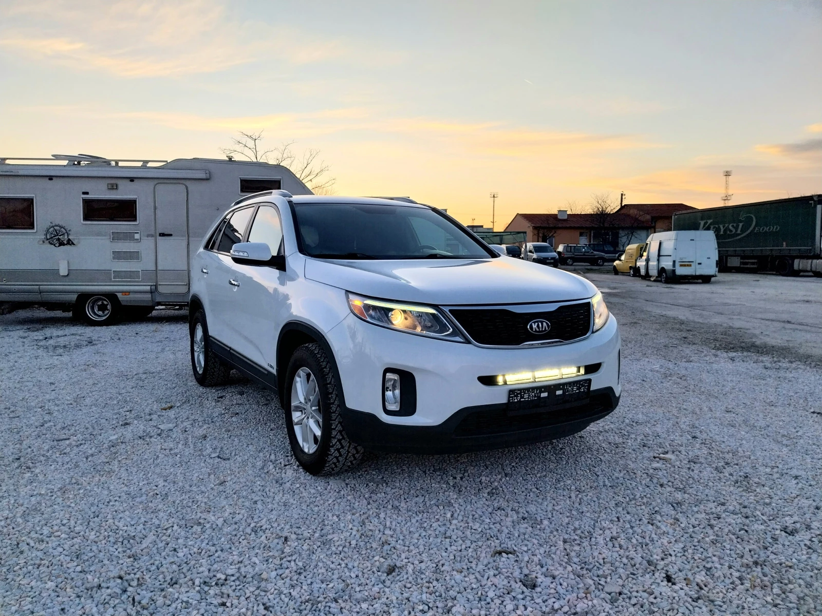 Kia Sorento * 4x4 *  /3.3i/NAVI+ FUL/ LED/V6-AWD/-TOP - изображение 4