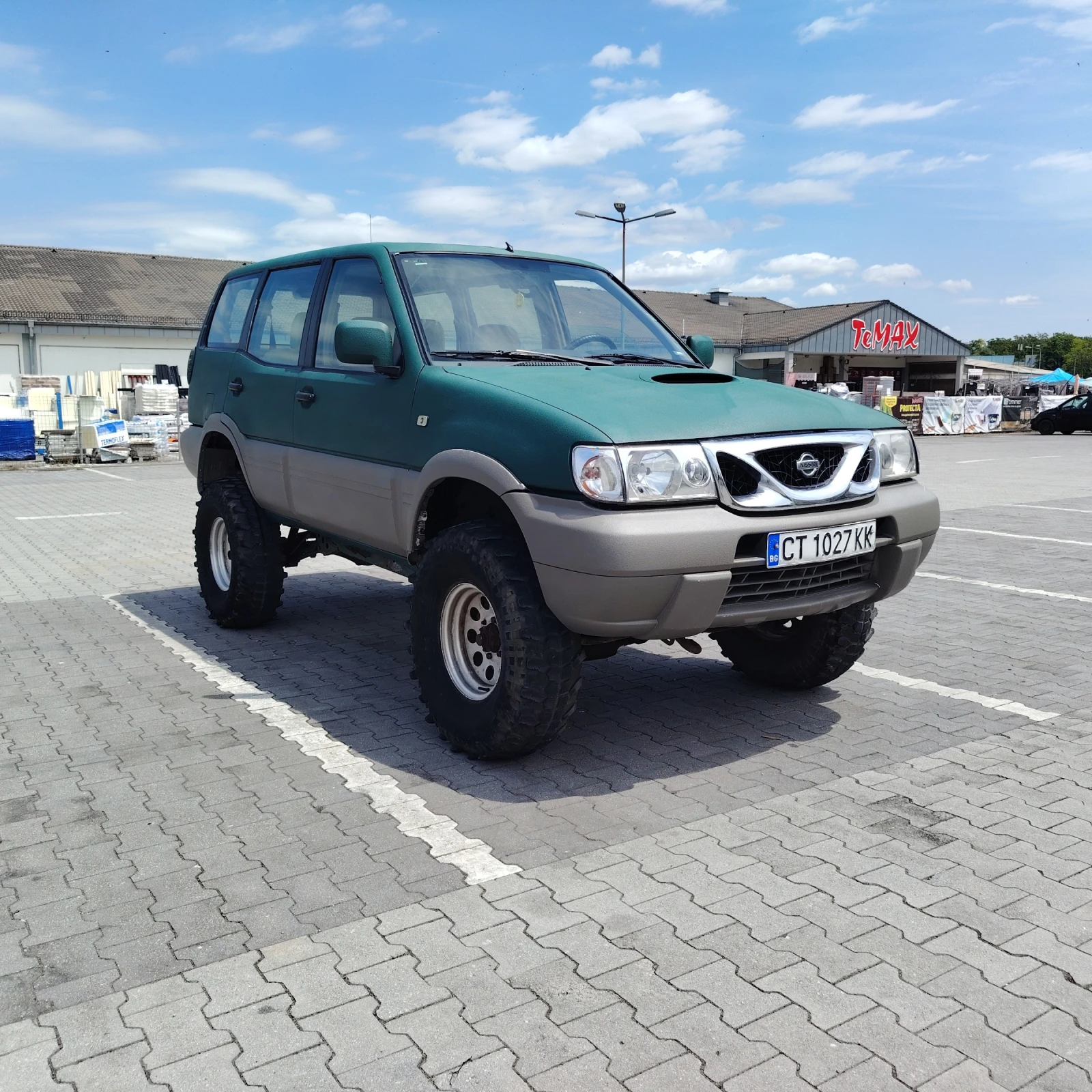 Nissan Terrano, снимка 2 - Автомобили и джипове - 54929412