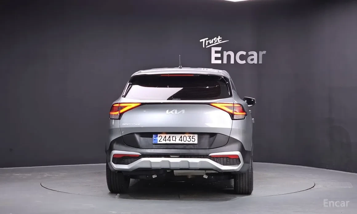 Kia Sportage, снимка 4 - Автомобили и джипове - 54060538