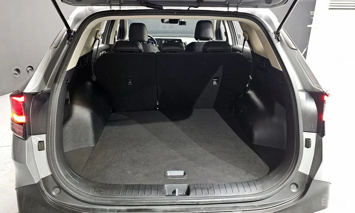 Kia Sportage, снимка 15 - Автомобили и джипове - 54060538