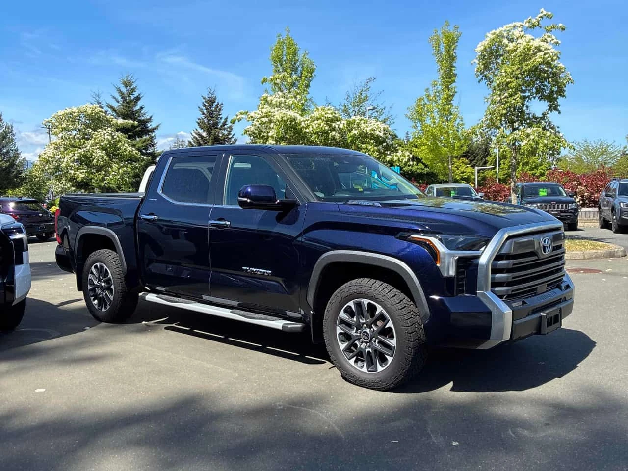 Toyota Tundra  Limited Hybrid / DISTRONIC / ОБДУХВАНЕ , снимка 3 - Автомобили и джипове - 54581466