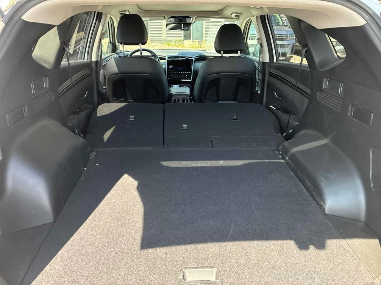 Hyundai Tucson * Luxury * CARFAX * БЕЗ ПЪРВОНАЧАЛНА ВНОСКА, снимка 14 - Автомобили и джипове - 55677829