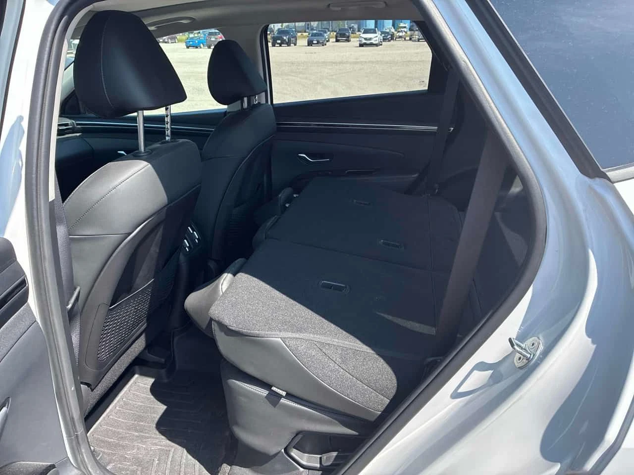 Hyundai Tucson * Luxury * CARFAX * БЕЗ ПЪРВОНАЧАЛНА ВНОСКА, снимка 13 - Автомобили и джипове - 55677829