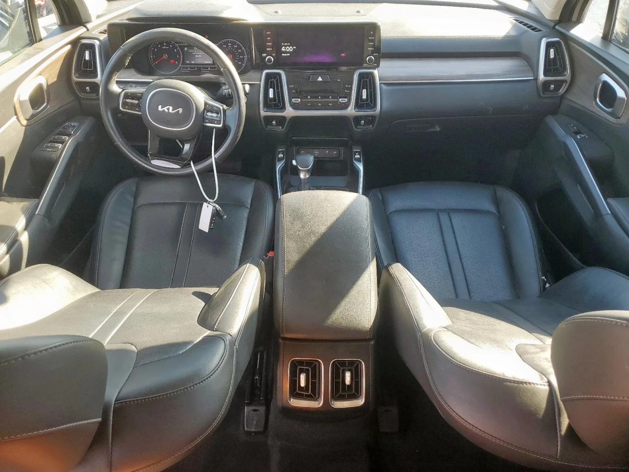 Kia Sorento 2.5l Ex, снимка 8 - Автомобили и джипове - 55995113