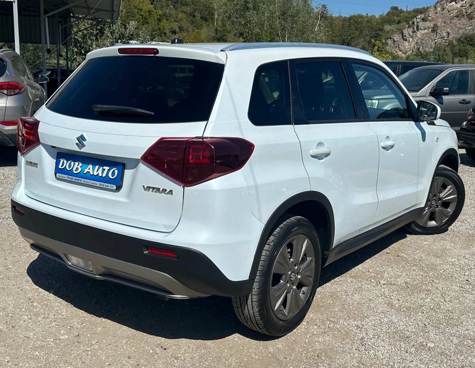 Suzuki Vitara 1.0i-112к.с-FACELIFT-LED-ГАЗ-ОБСЛУЖЕН-ПОДГРЕВ, снимка 6 - Автомобили и джипове - 56038334