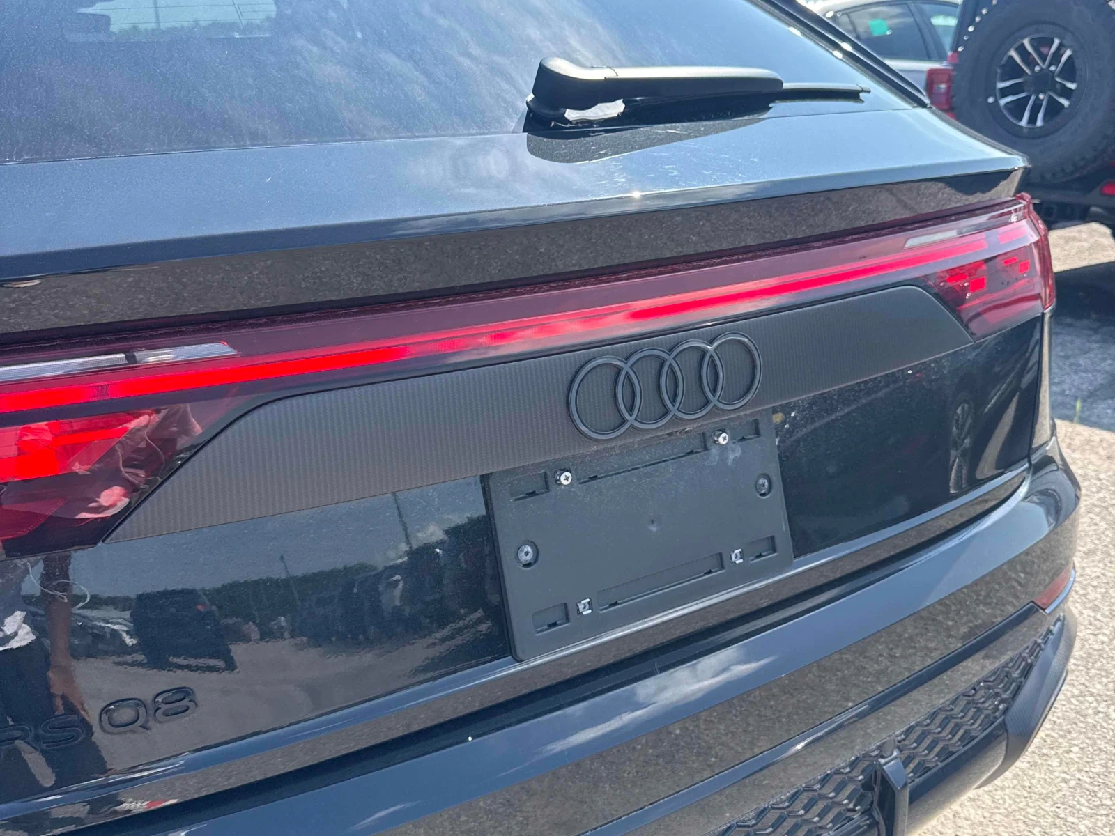 Audi RSQ8 * performance * CARFAX * ОПЦИЯ ЗА ФИНАНСИРАНЕ, снимка 13 - Автомобили и джипове - 56067206