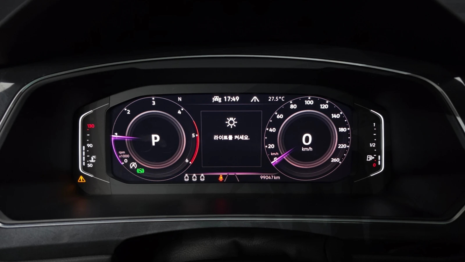 VW Tiguan 2.0 TDI Prestige | HUD | 360  | Memory, снимка 7 - Автомобили и джипове - 56070400