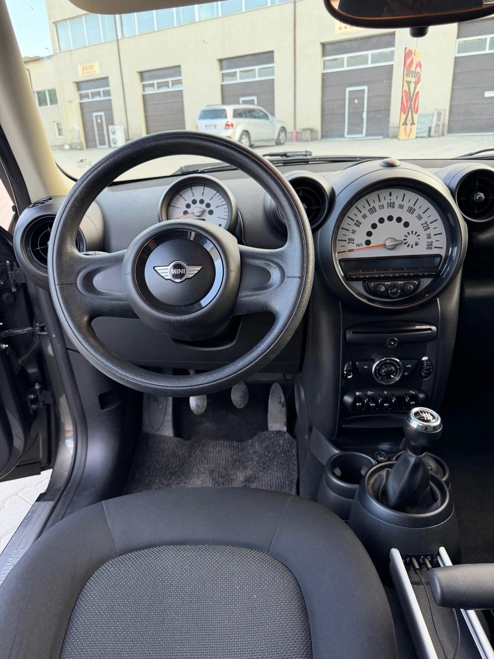 Mini Countryman, снимка 13 - Автомобили и джипове - 56298047
